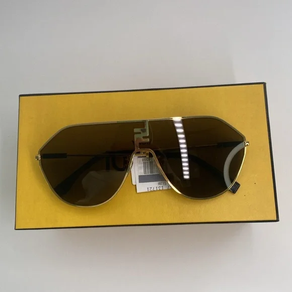 💯- New Original Fendi FE40080U round sunglasses Shiny endura gold / brown